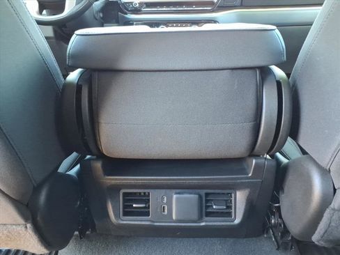 Used 2022 GMC Sierra 1500 Elevation image 17