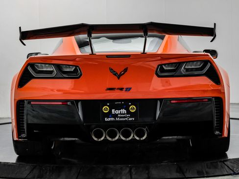 Used 2019 Chevrolet Corvette ZR1 RWD image 17
