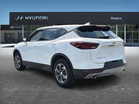 Used 2025 Chevrolet Blazer LT AWD/4WD image 4