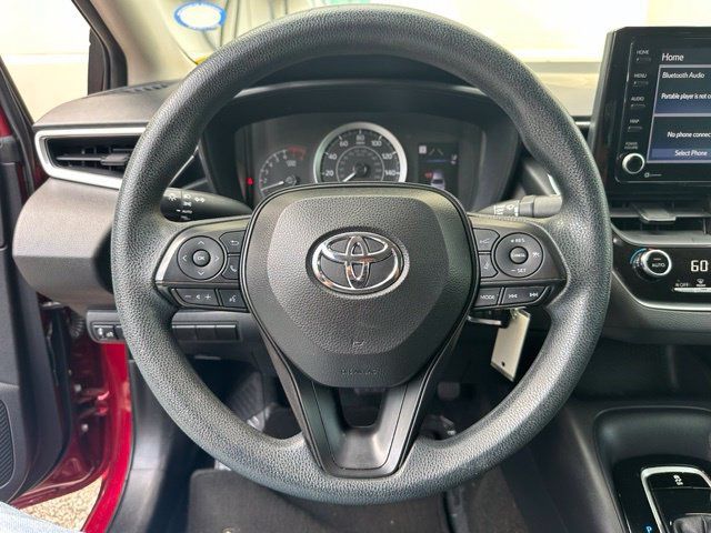 Used 2022 Toyota Corolla LE FWD image 19