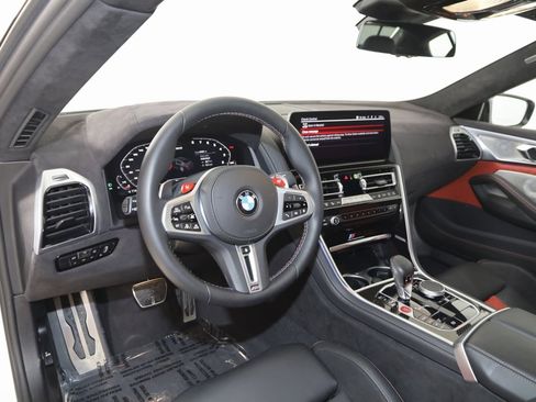 Used 2025 BMW M8 Competition image 33