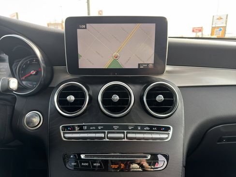 Used 2019 Mercedes-Benz GLC 350e 350e image 19