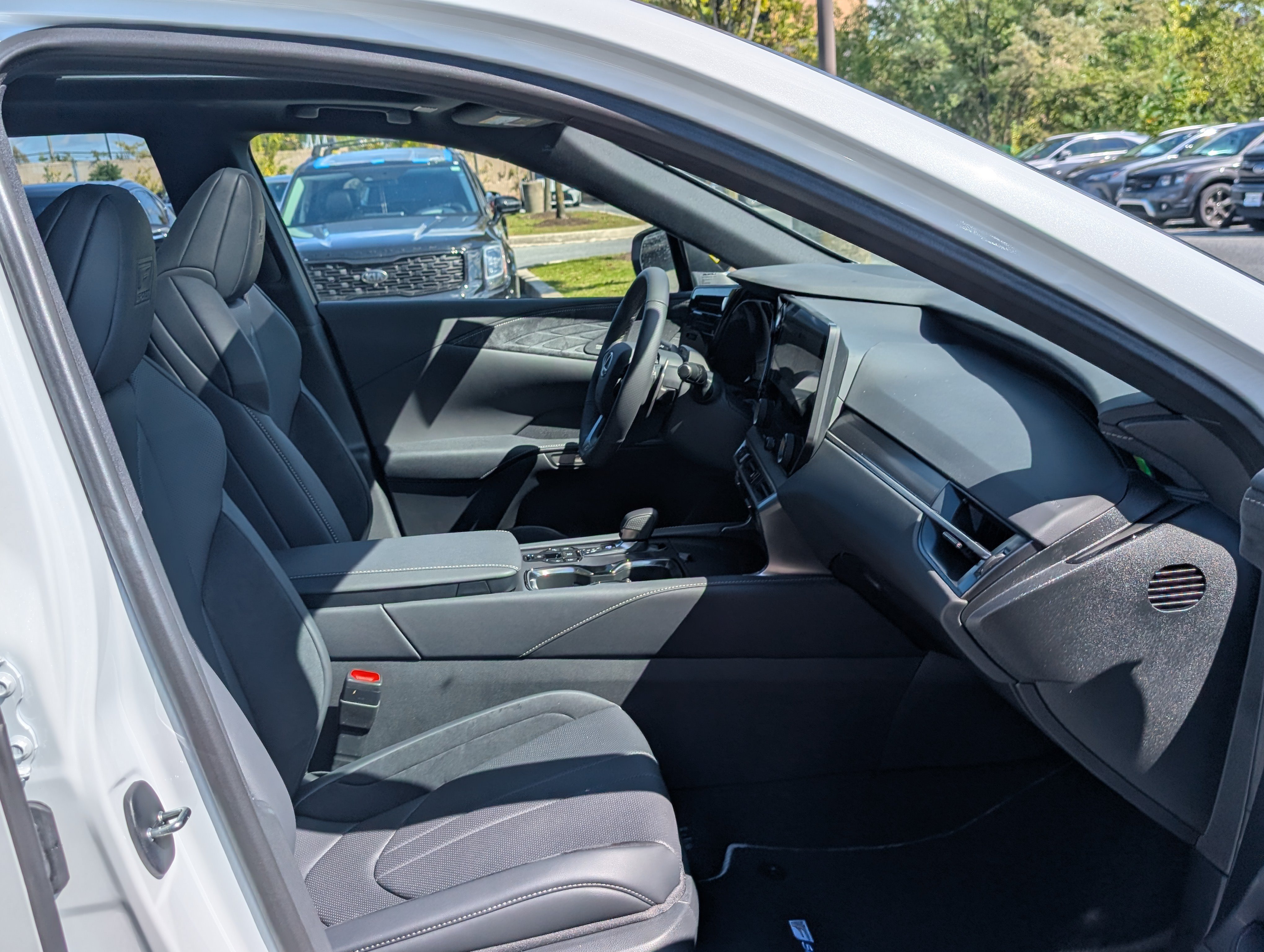 New 2026 Lexus RX 350 F Sport AWD/4WD image 8