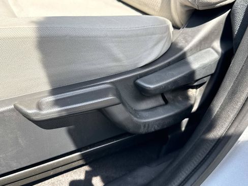 Used 2019 Honda HR-V LX image 18