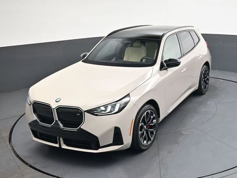 Used 2025 BMW X3 M50 w/ Premium Package image 32