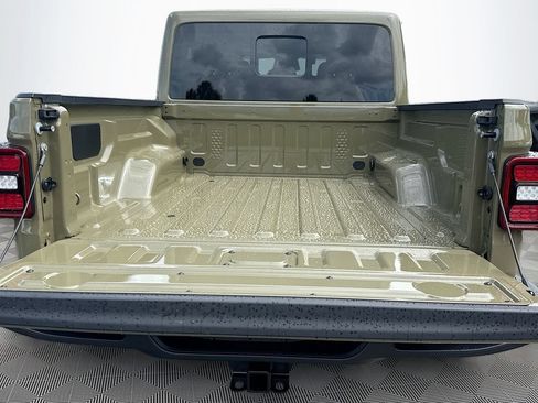New 2026 Jeep Gladiator Mojave AWD/4WD image 28