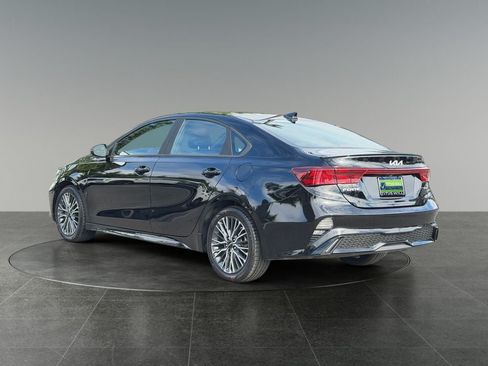 Used 2023 Kia Forte GT-Line w/ GT-Line Technology Package FWD image 7