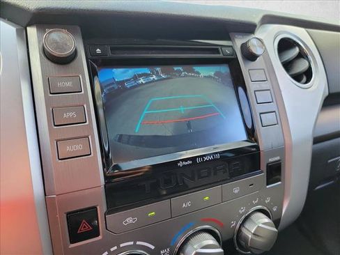 Used 2017 Toyota Tundra SR5 w/ SR5 Upgrade Package AWD/4WD image 18