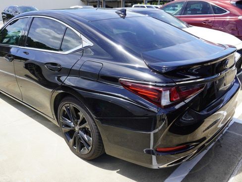 Used 2024 Lexus ES 350 F Sport w/ Accessory Package (Z2) FWD image 6