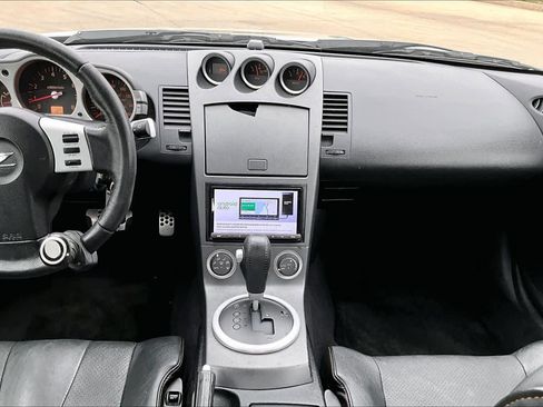 Used 2003 Nissan 350Z Touring image 6