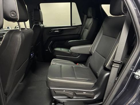 Used 2025 Chevrolet Tahoe Premier RWD image 26