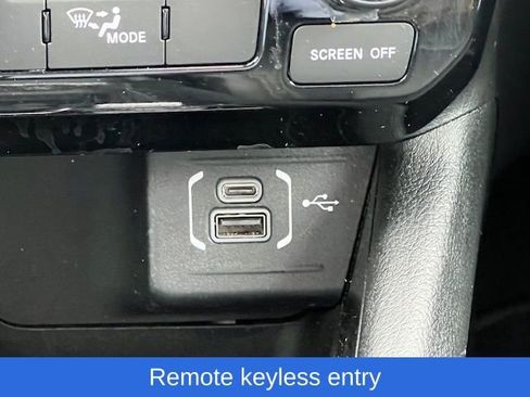 Used 2022 Jeep Compass Latitude image 21