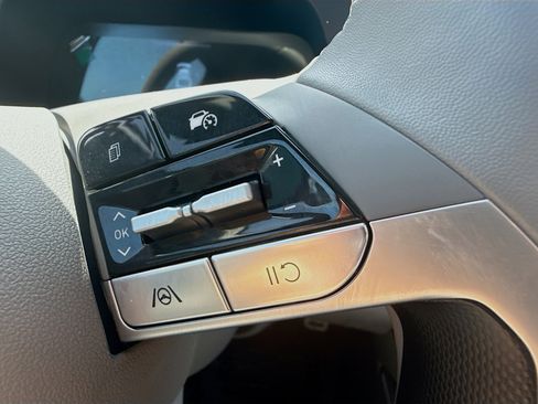 Certified 2026 Hyundai Elantra Sport FWD image 35