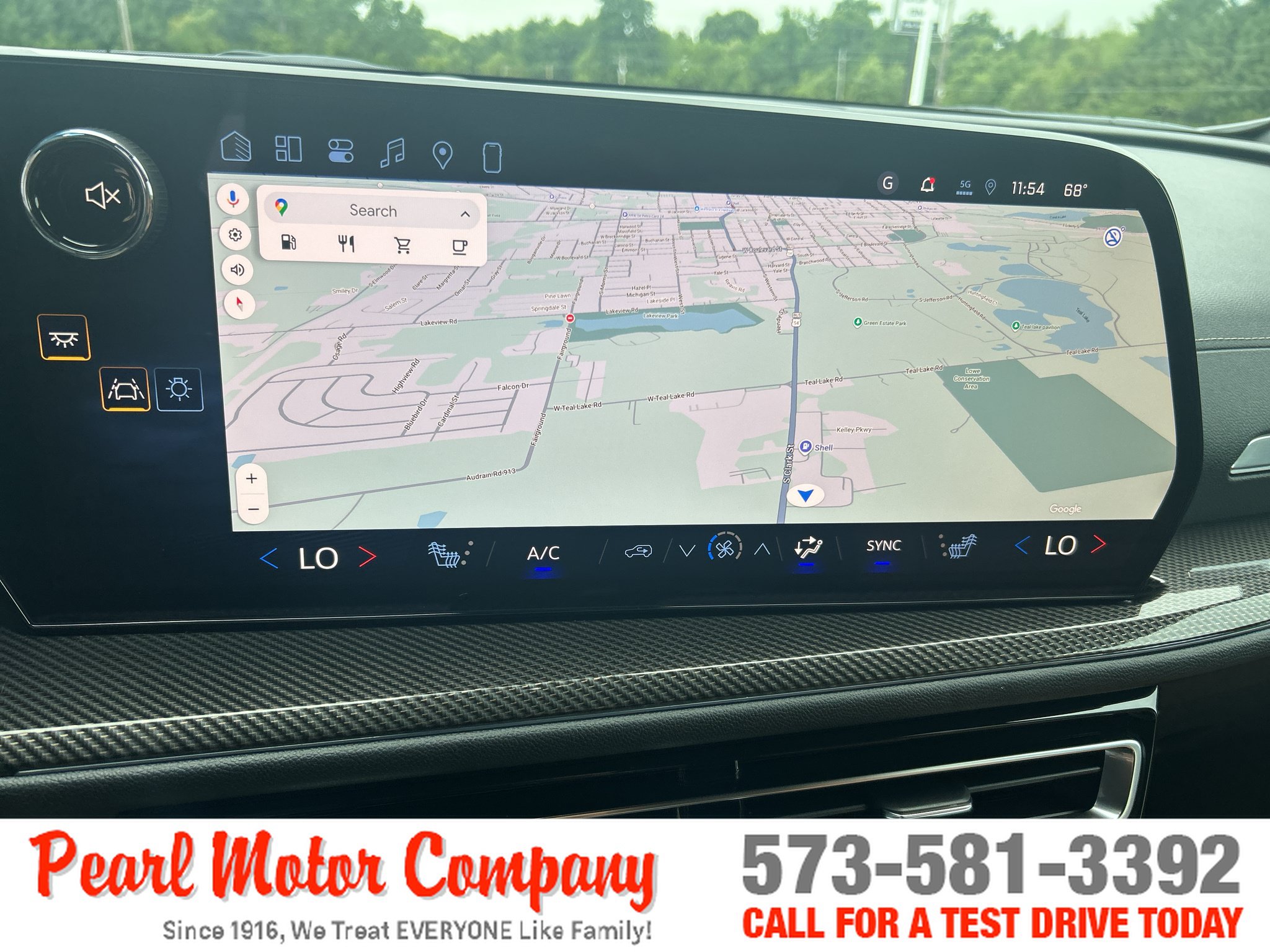 New 2027 Chevrolet Traverse Z71 w/ Enhanced Driving Package AWD/4WD image 17