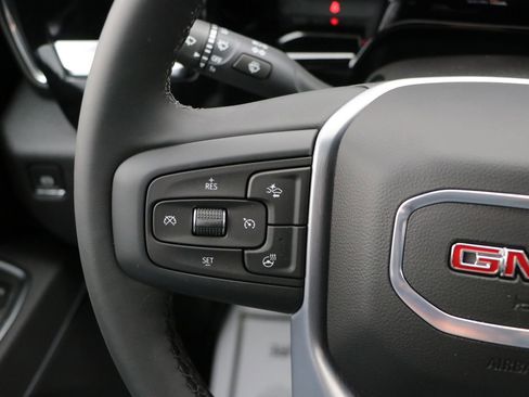 New 2026 GMC Sierra 1500 Elevation w/ LPO, Elevation Black Package image 18