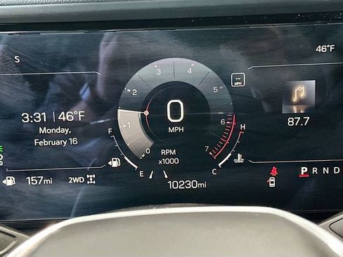 Used 2025 GMC Terrain Elevation w/ Black Edition image 12