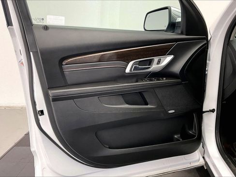 Used 2016 GMC Terrain Denali image 25