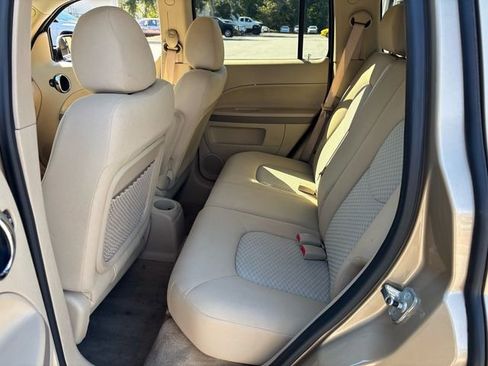 Used 2006 Chevrolet HHR LT image 5