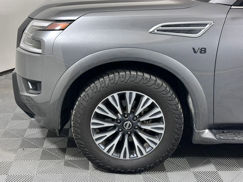 Used 2022 Nissan Armada SL w/ Midnight Edition Package image 10