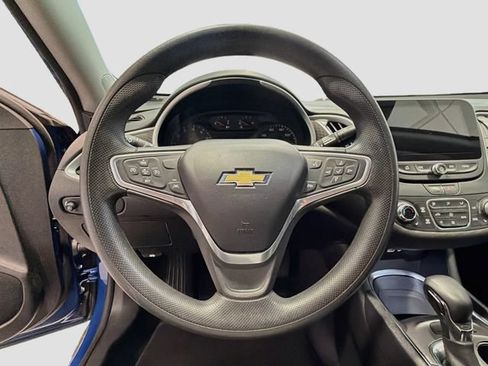 Used 2023 Chevrolet Malibu LT FWD image 10