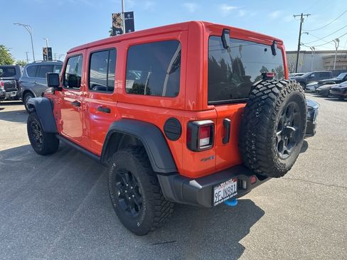 Used 2023 Jeep Wrangler Unlimited w/ 8.4" Radio Group AWD/4WD image 4