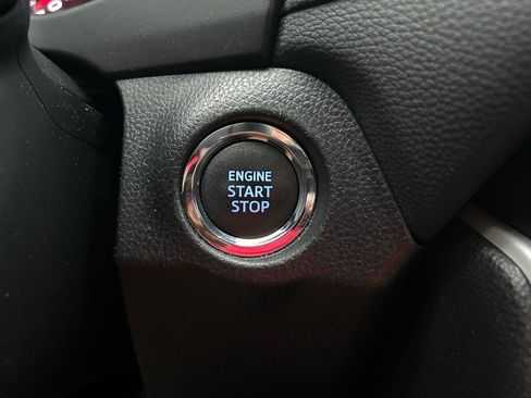 Used 2022 Toyota RAV4 XLE FWD image 29