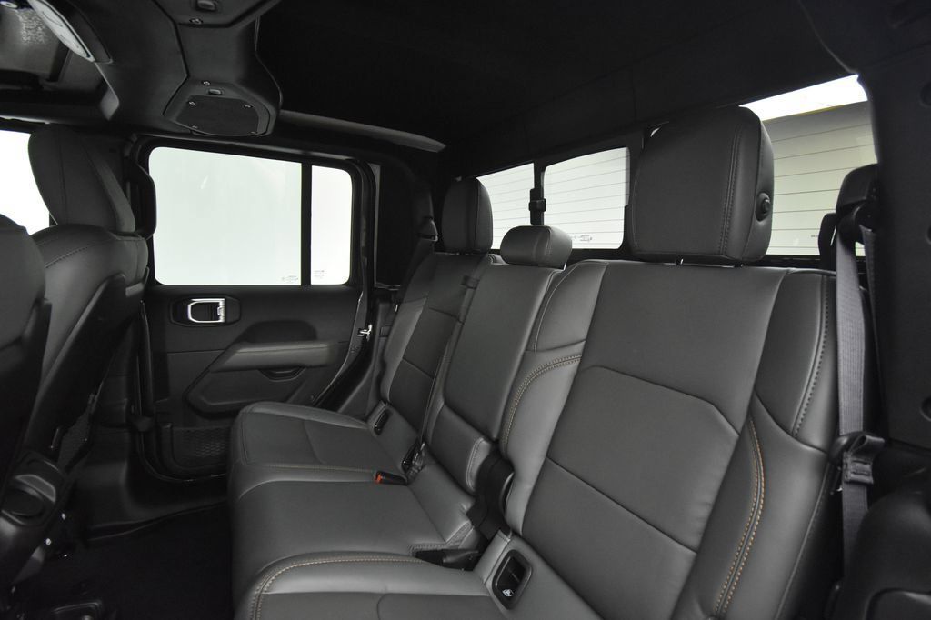 New 2027 Jeep Gladiator Mojave AWD/4WD image 40