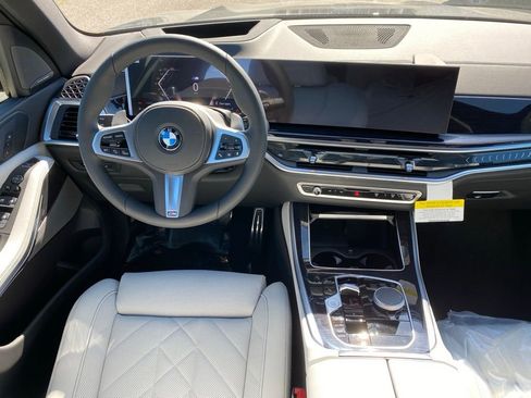 New 2026 BMW X5 xDrive40i w/ M Sport Package AWD/4WD image 9