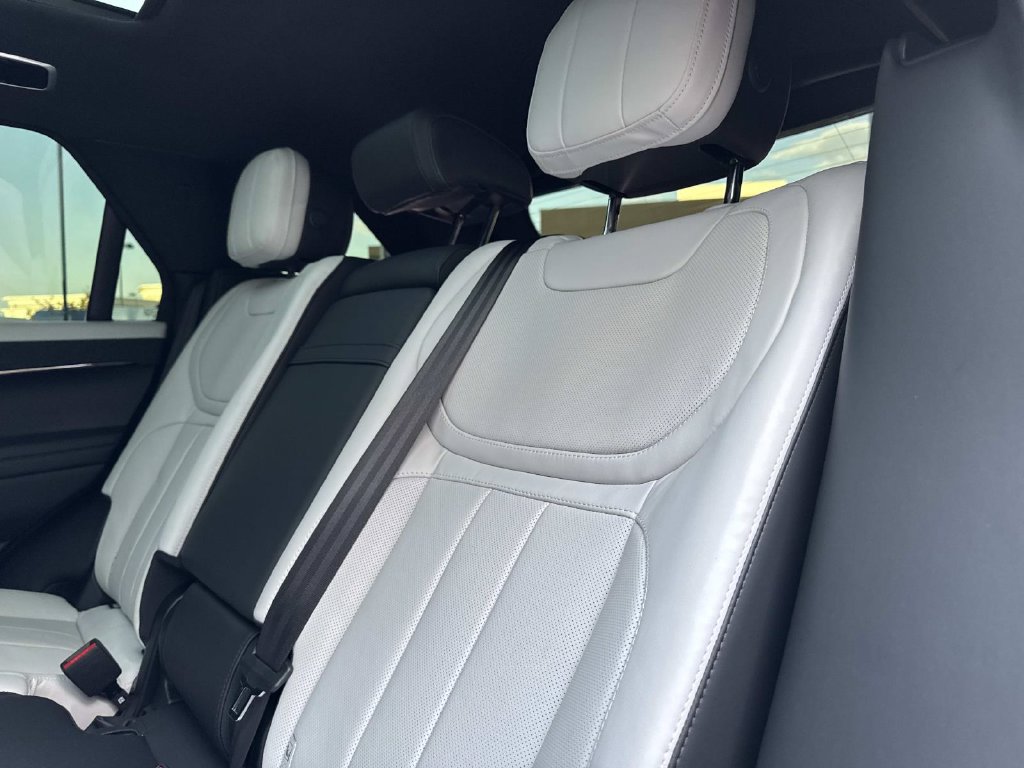 Used 2024 Land Rover Range Rover Sport Dynamic SE AWD/4WD image 14