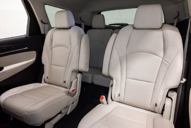 Used 2023 Buick Enclave Essence w/ Sport Touring Edition FWD image 23