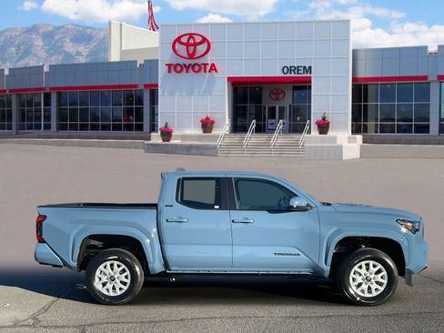 New 2026 Toyota Tacoma SR5 w/ SR5 Upgrade Package image 3