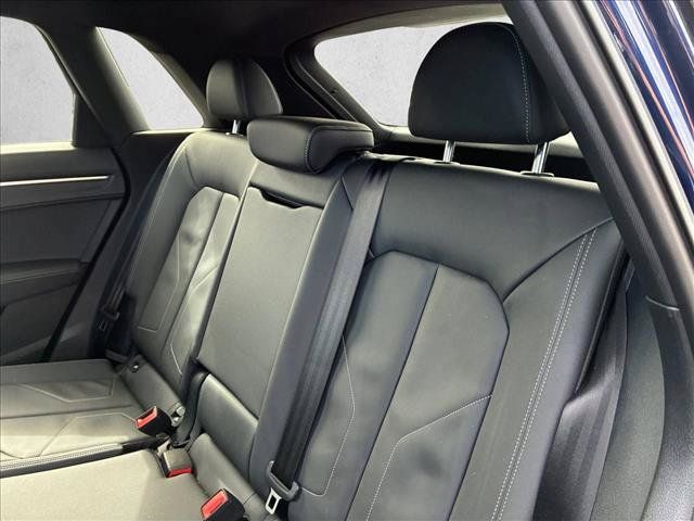Used 2025 Audi Q3 2.0T Premium w/ Convenience Package AWD/4WD image 14