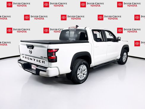 Used 2022 Nissan Frontier SV image 5