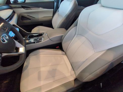 Used 2026 INFINITI QX60 Pure w/ Cargo Package FWD image 10