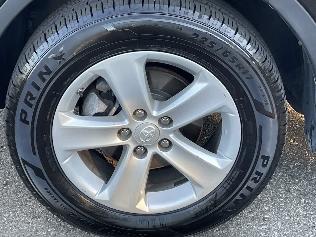 Used 2014 Toyota RAV4 XLE AWD/4WD image 35