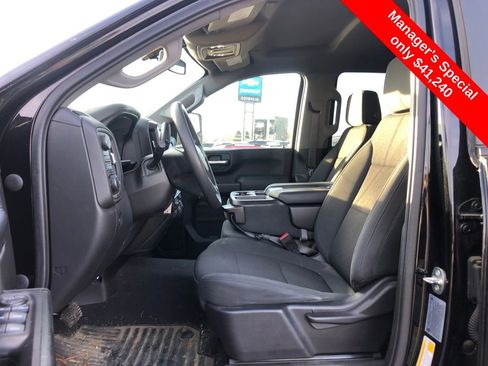 Used 2021 Chevrolet Silverado 2500 Custom w/ Custom Value Package image 14