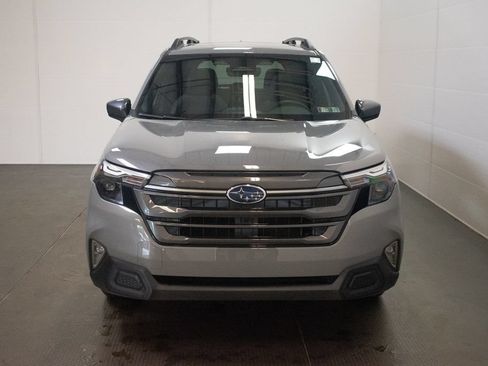 Used 2026 Subaru Forester Premium AWD/4WD image 2