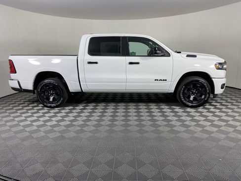 New 2026 RAM 1500 Big Horn AWD/4WD image 10