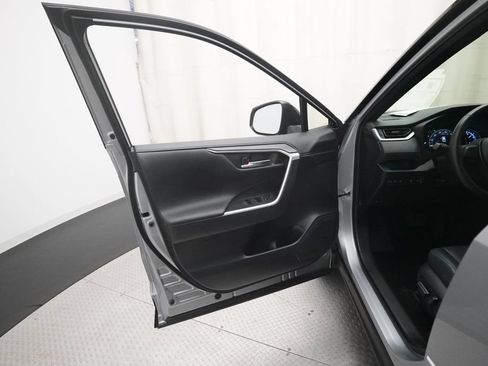 Used 2022 Toyota RAV4 XSE w/ XSE Grade Weather Package AWD/4WD image 28