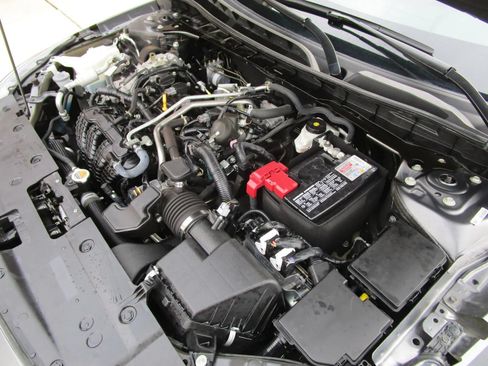 Used 2024 Nissan Altima 2.5 SV FWD image 28