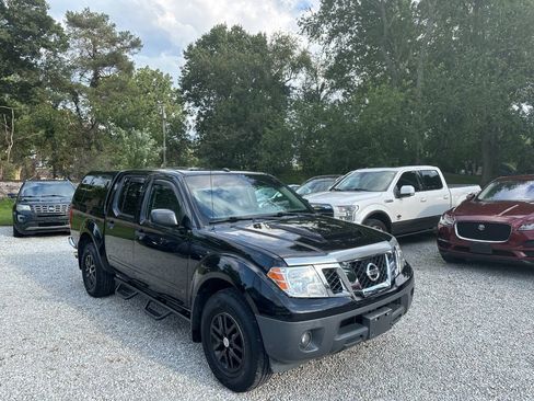 Used 2018 Nissan Frontier SV w/ Value Truck Package AWD/4WD image 3