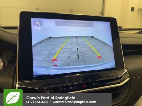 Used 2024 Jeep Compass Trailhawk image 23