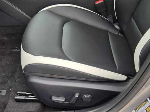 New 2026 Kia K4 GT-Line w/ GT-Line Premium Package FWD image 19