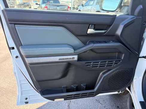 Used 2025 Toyota Tacoma 4x4 Double Cab Hybrid image 20