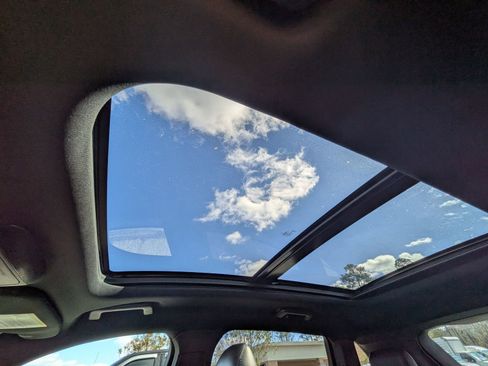 Used 2018 Lincoln MKX Reserve w/ Driver Assistance Package image 24