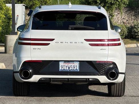 Used 2023 Genesis GV70 2.5T w/ Sport Prestige Package image 5