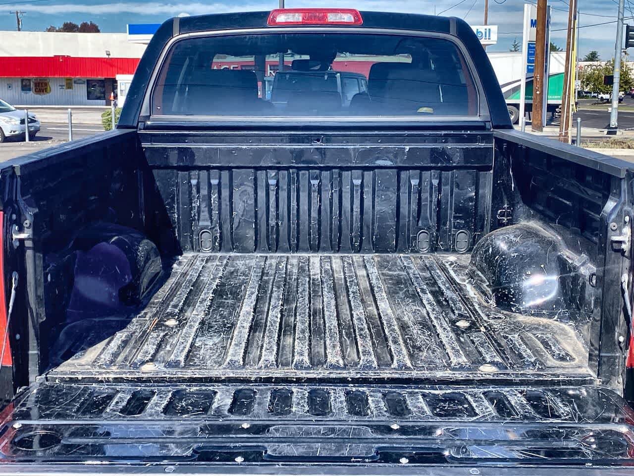 Used 2018 Toyota Tundra SR5 w/ SR5 Upgrade Package AWD/4WD image 22
