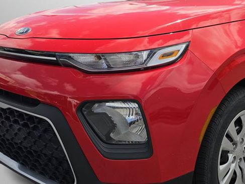 Used 2021 Kia Soul LX FWD image 17