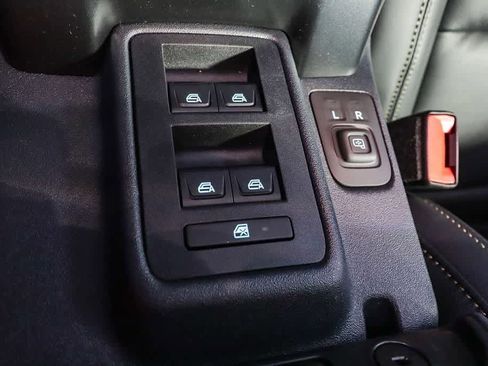 New 2025 Ford Bronco Badlands AWD/4WD image 25