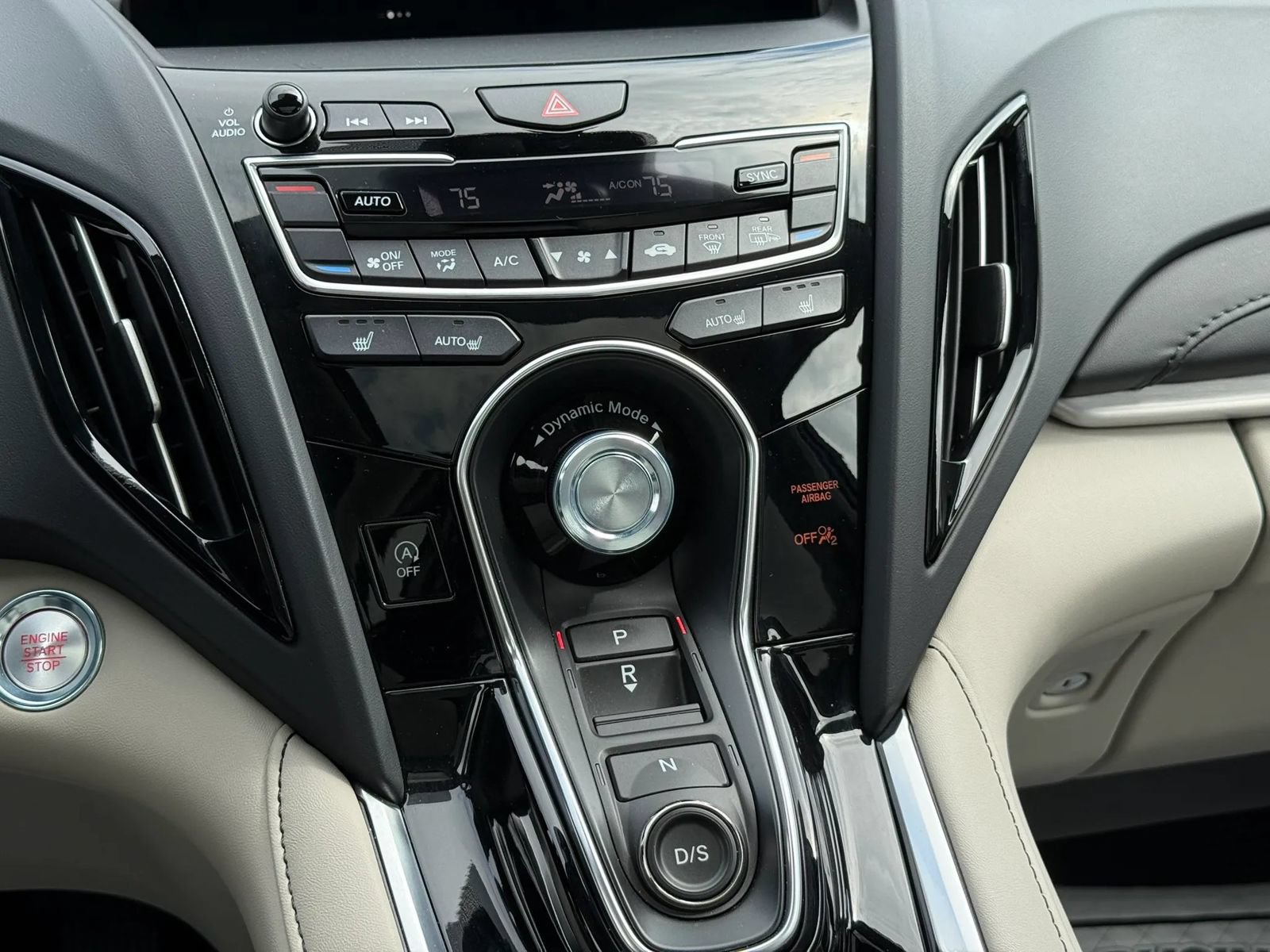 Used 2025 Acura RDX w/ Technology Package AWD/4WD image 23